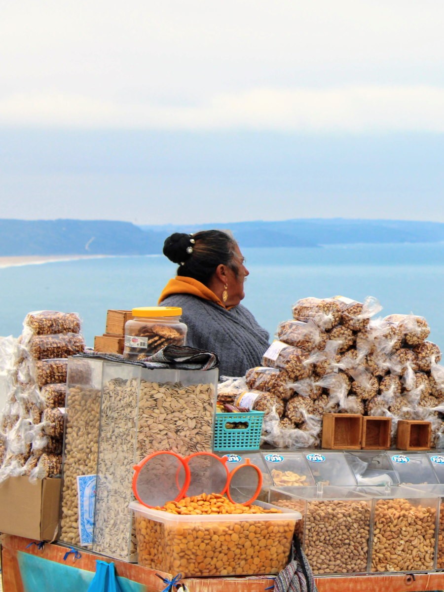 woman selling pretzels in Nazaré