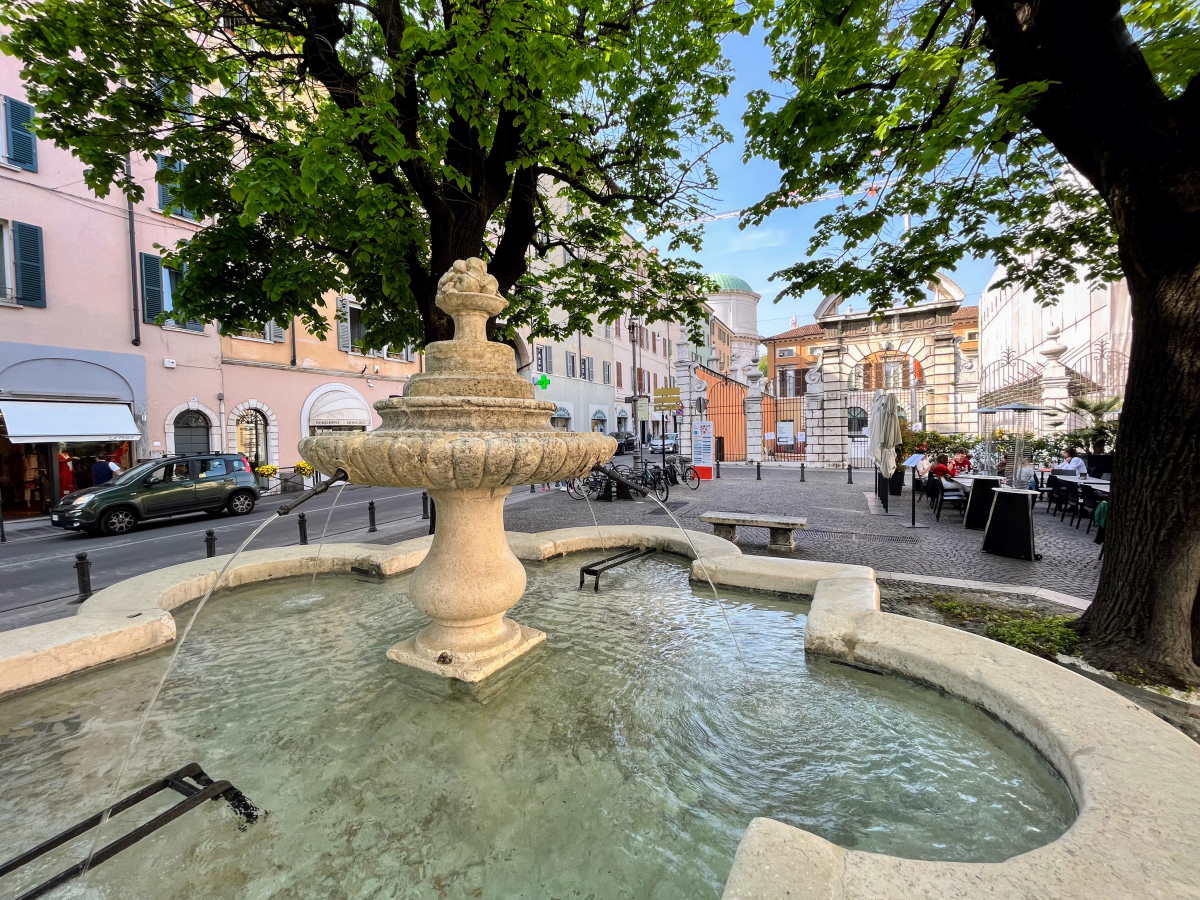 Fontana di Brescia piazza del Vescovado
