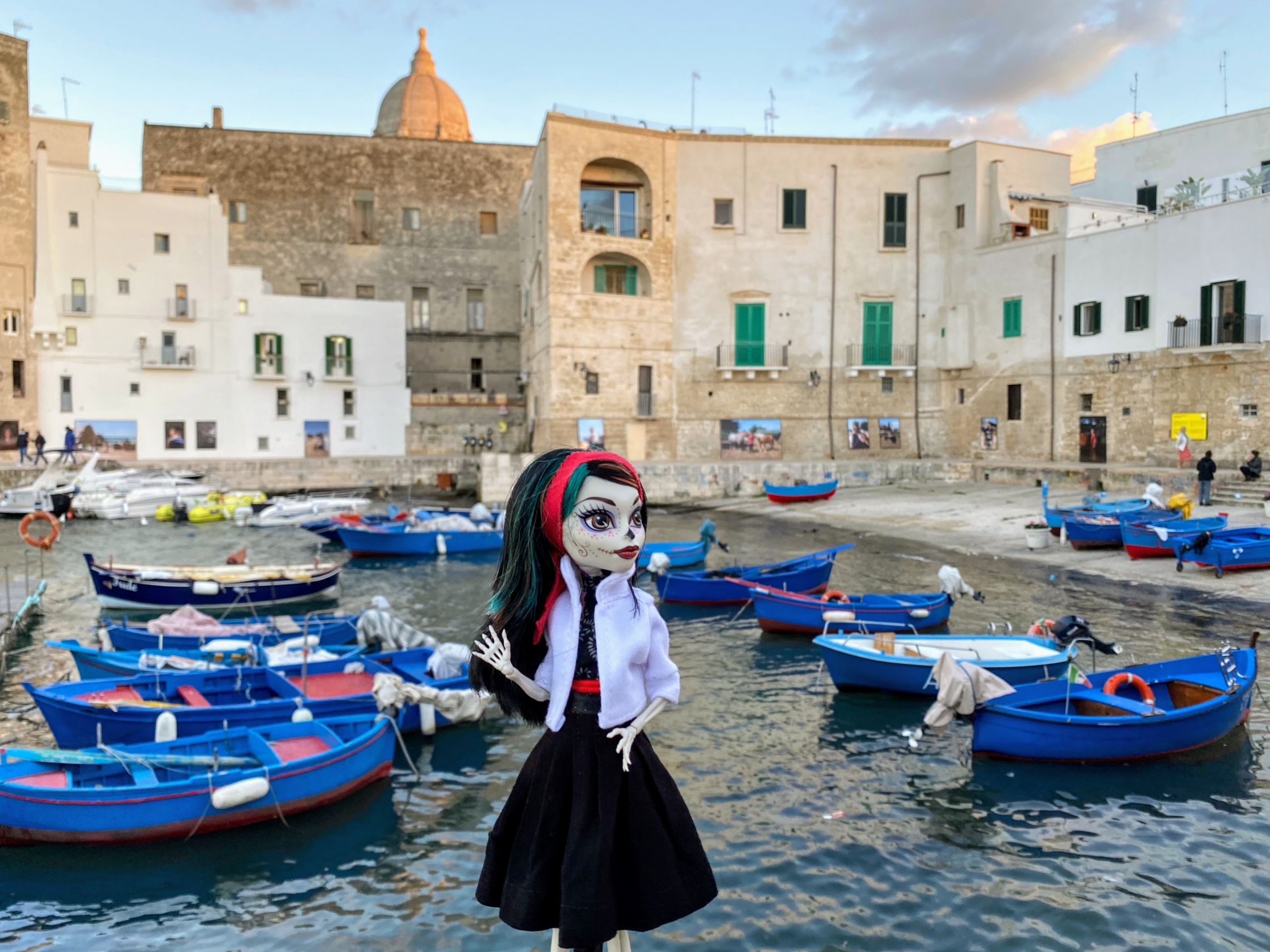 Crackita al porto di Monopoli in primavera